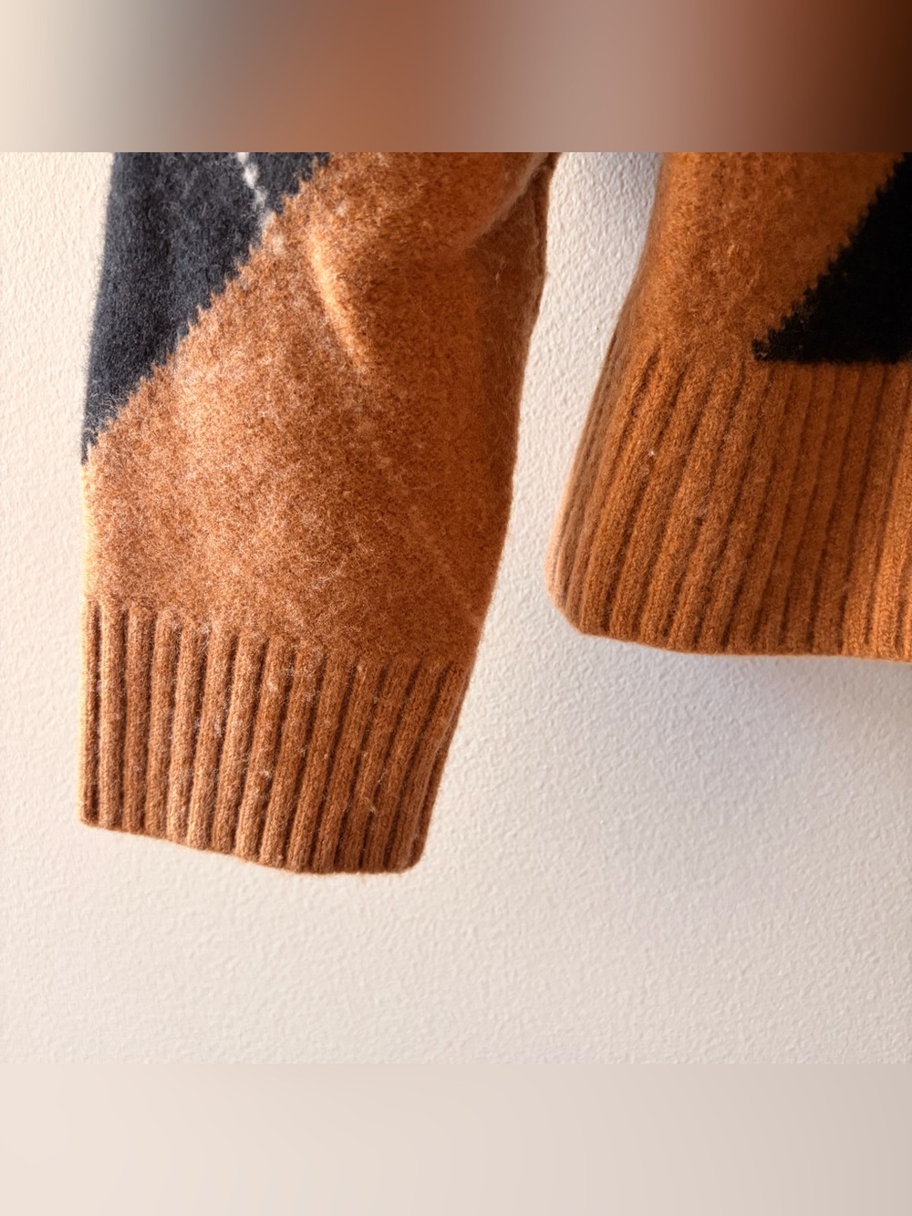 Everlane Size Medium Felted Merino Argyle Mockneck Sweater Brown Black - Picture 3 of 7